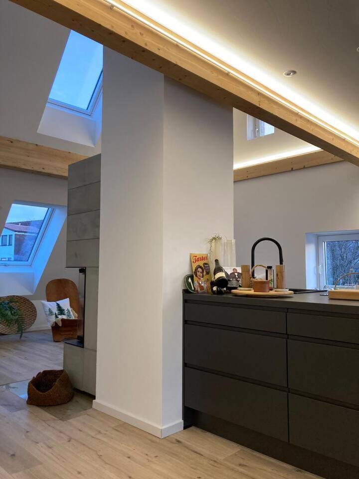 Neues Penthouse-Loft Mit Konuskarte Fuer Gratis Oepnv Διαμέρισμα Ehrenkirchen Εξωτερικό φωτογραφία