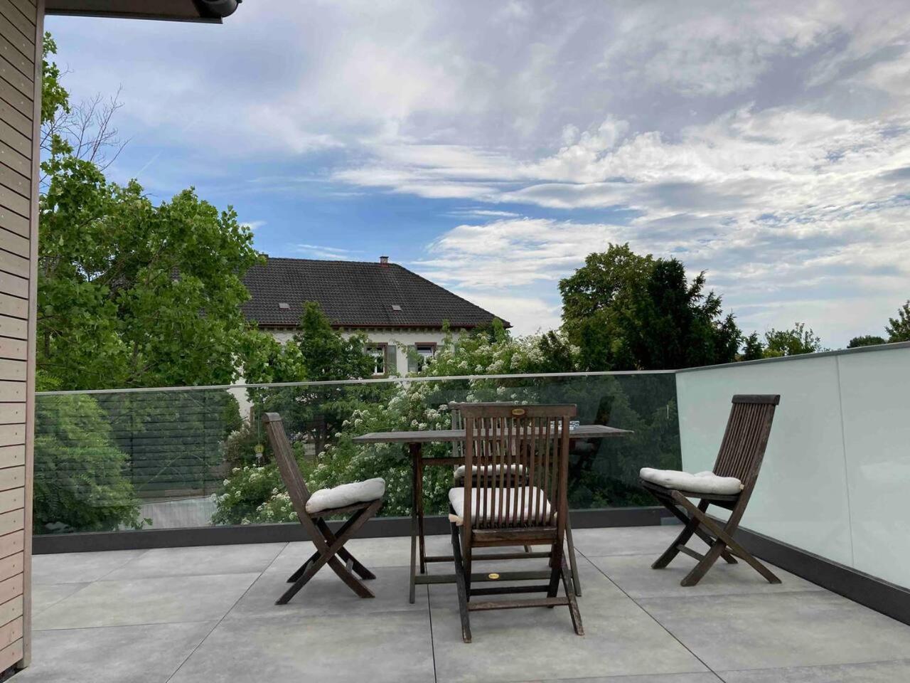Neues Penthouse-Loft Mit Konuskarte Fuer Gratis Oepnv Διαμέρισμα Ehrenkirchen Εξωτερικό φωτογραφία